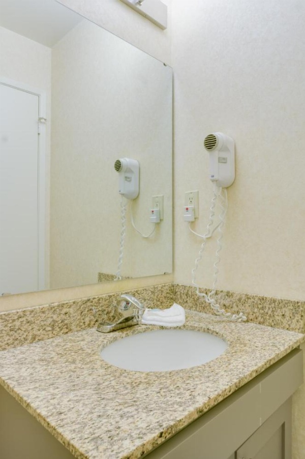 Travelodge by Wyndham San Francisco Bay image 15